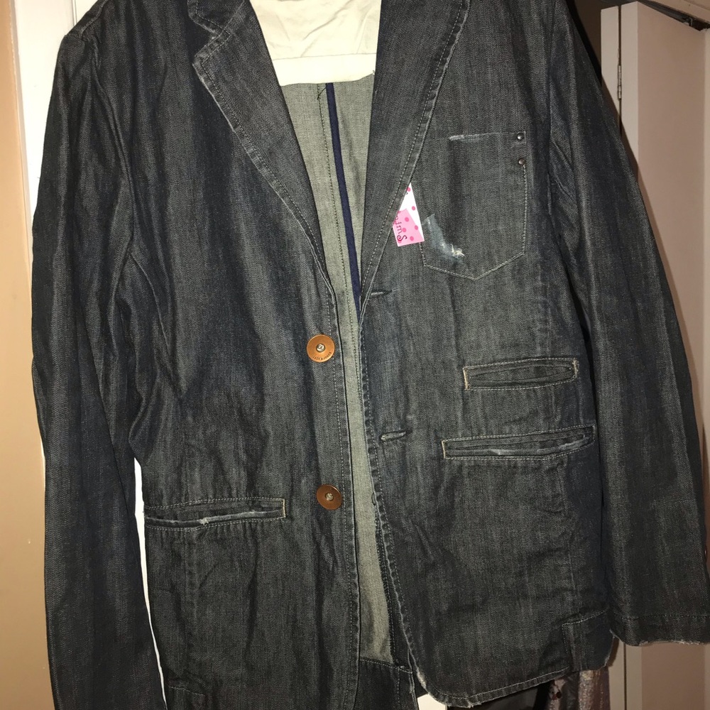 Hey loves, I’m seeking a Carol’s Denim jacket😊💙